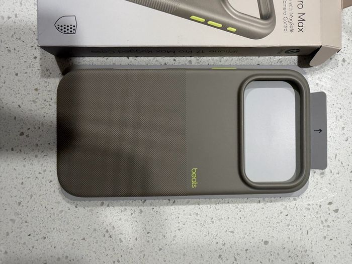 Phone case - beats appple iPhone 17 pro max