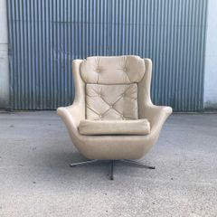 Mid Century Swivel Egg Lounge Chair - Warehouse and Showroom Open  Saturday 5th September 12 til 4pm  Eircode R95T227