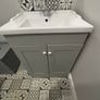 Bathroom sink, vanity unit & tap Image 2