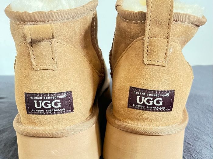 Ugg boots chestnut short platform