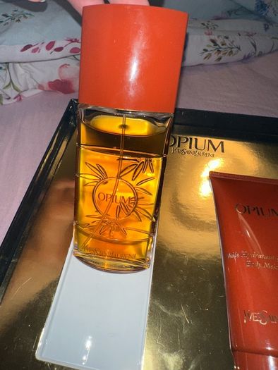 Vintage YSL Opium Perfume - 50ml gift set