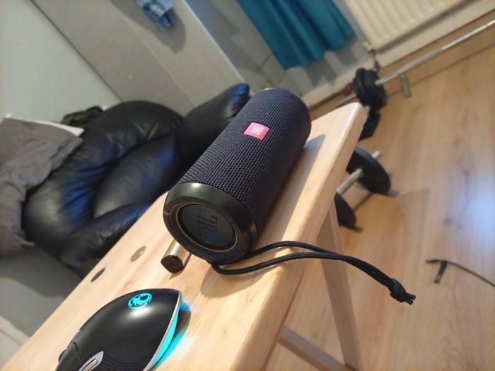 JBL flip 3