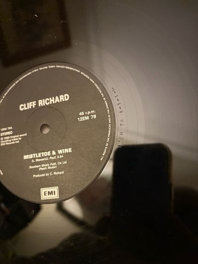 Cliff Richard Mistletoe and Wine 1988 UK 12inch Vinyl Single EMI 12EM 78