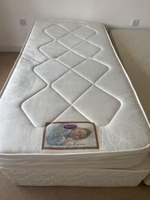 bed base & mattress single