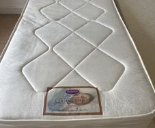 bed base & mattress single