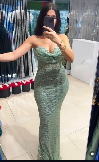 Strapless dress