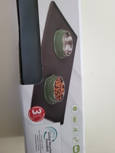 Zoofarii Feeding mat, silicone mat for dog bowls NEW