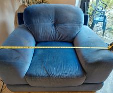 Lovely (FREE!) Blue armchair