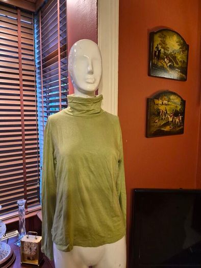 B.Young Turtleneck