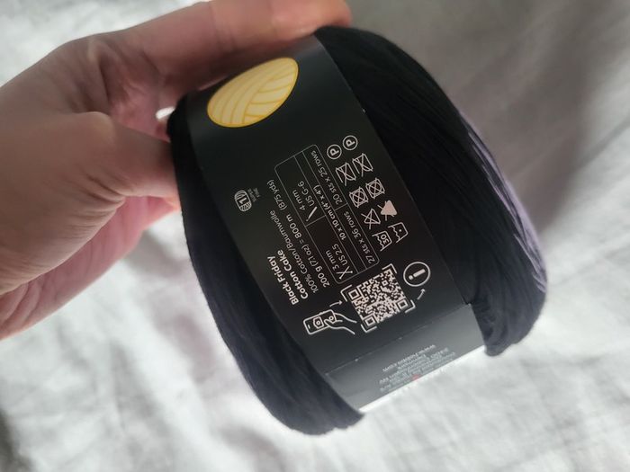 Hobbii Cotton Cake Yarn, gradient 200g NEW black lilac