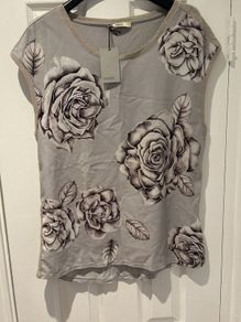 Oasis Top BNWT