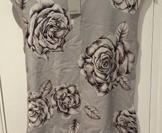 Oasis Top BNWT