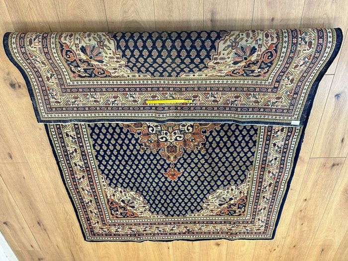 P.ersian Rug Blue Sarok ( 200 x 131cm) (SASml)