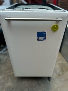 dishwasher nice little one works perfect