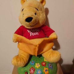 Winnie the Pooh talking, moving and singing in Polish