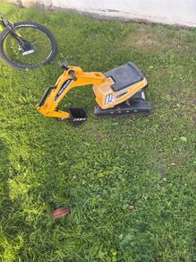 sit on digger