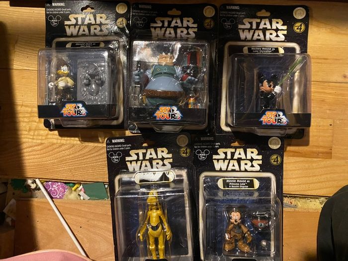 Disney Exclusive Star Wars Series 4 figures