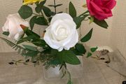 Artificial Flowers in a clear vase (new)