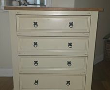 Chest of drawers