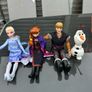 Elsa character toys Image 2