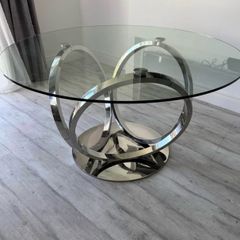 Large Glass table 1400mm diameter