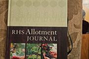 The Royal Horticultural Society Journal.  By Mitchell Beazley. Beautiful Illustrated Hardback Journal Of Month By Month Managment Of Your Allotment.  In Good Condition.  See Photos For Same.