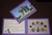 2003 Ireland Central Bank Uncirculated Coin Set The Casino, Marino. Ideal Birthday Gift.