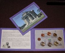 2003 Ireland Central Bank Uncirculated Coin Set The Casino, Marino. Ideal Birthday Gift.