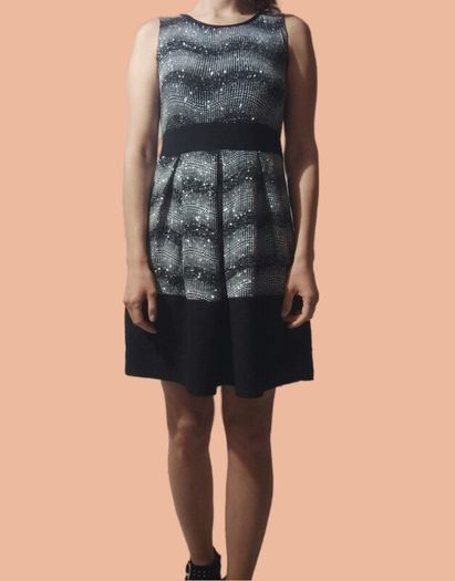 Chic Black & White Sleeveless Dress UK 14