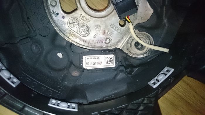 Genuine Audi A4 B7, A4B8, A6C6 Lether Multifunction Steering Wheel