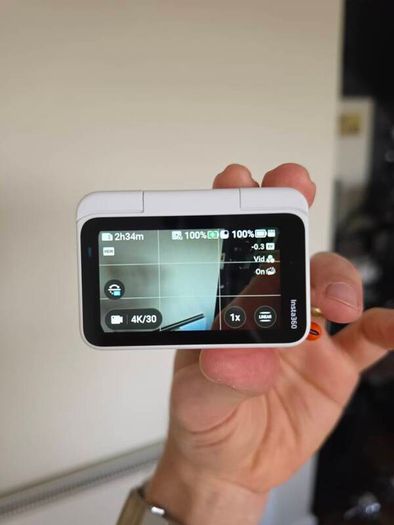 insta360 Go Ultra White Edition + Micro Lens Kit