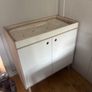 Changing table- mamas and papas Image 3