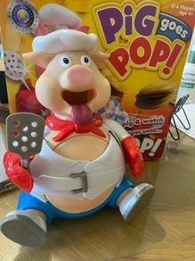 Pig goes pop toy/board game