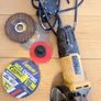 Dewalt Dwe4156-qs - Angle Grinder 900w 115mm Image 4