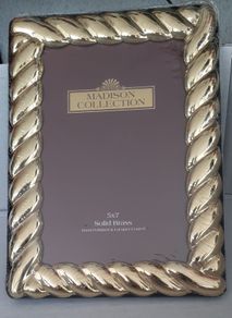Beautiful vintage brass photo frame new in wrapping