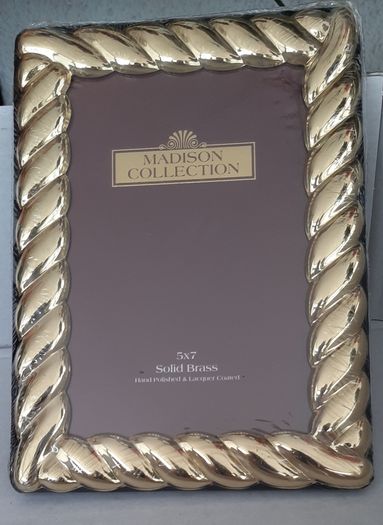 Beautiful vintage brass photo frame new in wrapping
