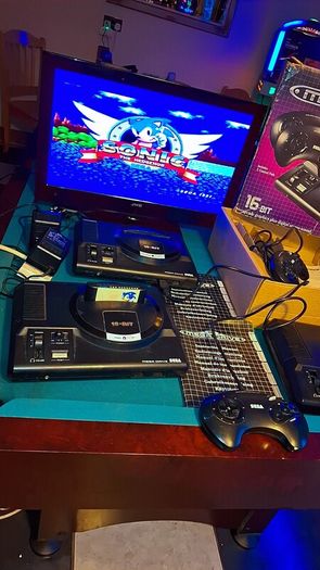 Sega Megadrive in original box.. tested and working perfect