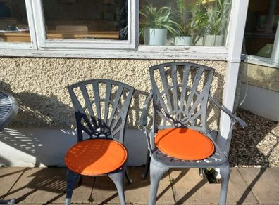 Indoor/outdoor chair pads