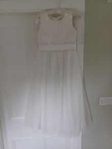 Beautiful John Rocha Girls dress suitable for communion/party/ flowergirl