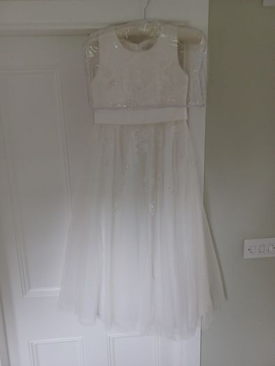 Beautiful John Rocha Girls dress suitable for communion/party/ flowergirl