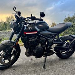 Triumph trident 660