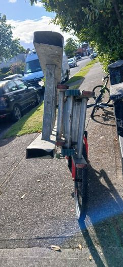 Aluminium ladders