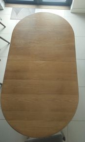 Country-Style Extendable Dining Table
