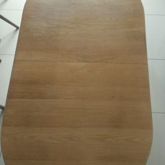 Country-Style Extendable Dining Table