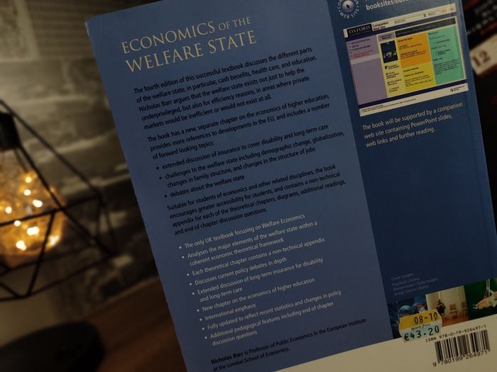 The Economics of the Welfare State ! RRP 43 Euro ! 2004 ! by Oxford University Press !