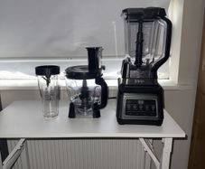 Ninja 3-in-1 Food Processor & Blender (Like new, Boxed)