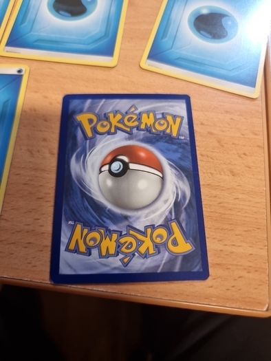 26 Pokemon Energy cards.