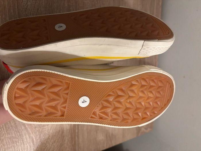 Brand New Aldi Mania Limited Edition Canvas Trainers Unisex Size 4