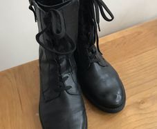 TT Bagat ankle boots