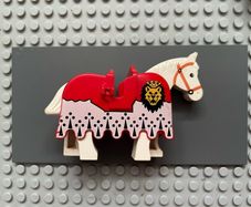 lego castle 2490pb03 Horse Barding, Ruffled Edge with Lion Head (Royal Knights) Pattern